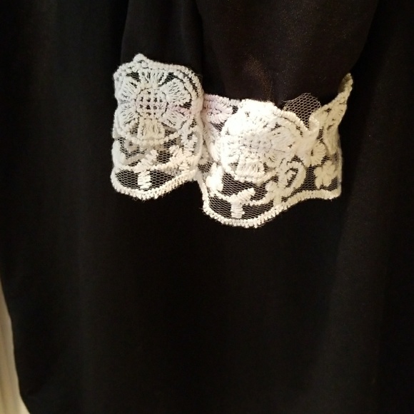 Vintage-inspired lace blouse - Picture 4 of 5